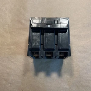 Schneidhammer BR340, 40 Ampere, 240 Volt, 3-polig, Steckschutzschalter - Bild 1 von 7