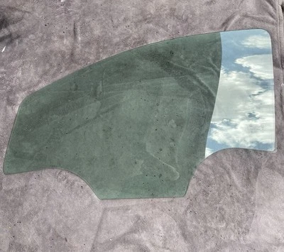 OEM FRONT LEFT DRIVER SIDE DOOR WINDOW GLASS CHEVROLET SONIC 2012-2020 - Image 1 of 4