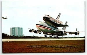 Postal Centro Espacial Kennedy Columbia y N.A.S.A. 747 Touchdown FL 1981 - Imagen 1 de 2