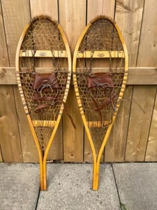 Grandes ZAPATOS DE NIEVE FABER 36" X 11" Fijaciones de Cuero Listo para Usar ZAPATOS DE NIEVE - Imagen 1 de 2
