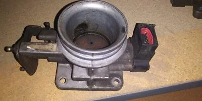 Conjunto de cuerpo/válvula del acelerador MERCURY TOPAZ 93 Foto 1 de 3