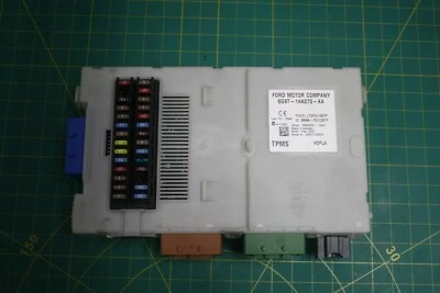 Land Rover Freelander 2 - LR2 2010 módulo de fusibles BG9T14D572LA JUT179534 Foto 1 de 4