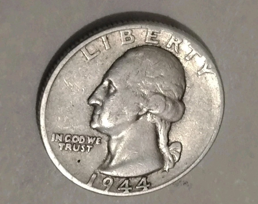 1944 No Mint Washington Quarter 90% Silver 25 cent Quarter Dollar Rare US Coin  - Image 1 of 4