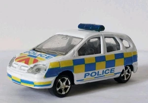 " Les Séries Spéciales " Majorette 1/57 . Renault Scenic Mk1.2 UK Police .  - Foto 1 di 17