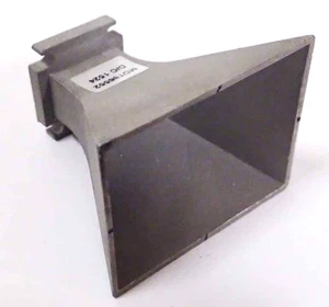 MDT86552 PYRAMIDAL HORN ANTENNA FREQ. 18-26.5 GHz 17db NOMINAL GAIN - Bild 1 von 7