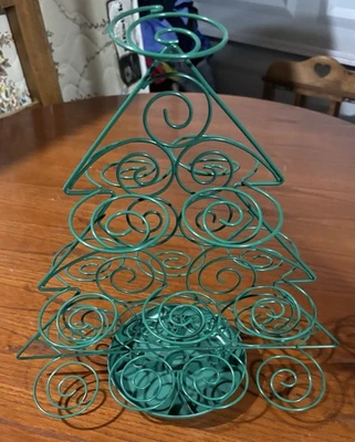 "Soporte para cupcakes árbol de Navidad verde 13"" de alto tiene capacidad para 18 cupcakes" Foto 1 de 3