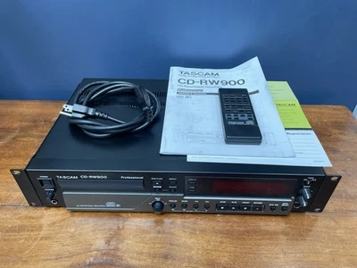 Tascam CD RW900 Reproductor de CD Profesional de Lectura Escritura con Control Remoto y Estuche en Rack Foto 1 de 4