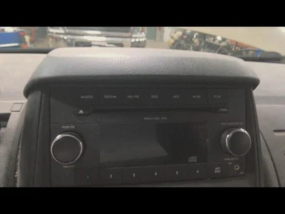 Equipamento de áudio rádio AM-FM-CD ID RES compatível com 08-11 NITRO 723029 - Imagem 1 de 4