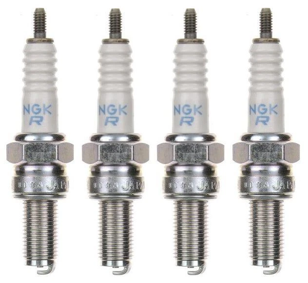 NGK 4 CANDELE CR9E PER  SUZUKI  GSX 1300 R Hayabusa 1999 2000 2001 2002 2003  Foto 1 de 1