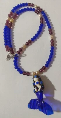 Collar con cuentas de perlas de sirena de vidrio murano artesanal hecho a mano 2 Foto 1 de 4