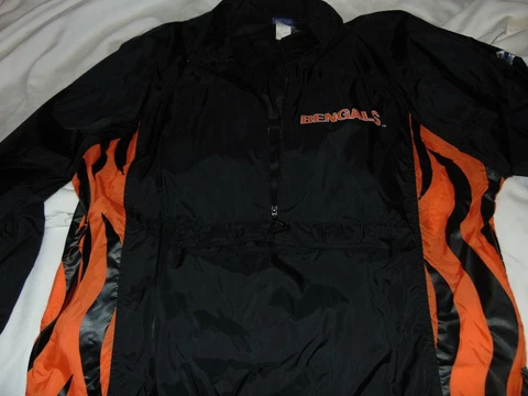 UNIQUE APEX ONE CINCINNATI BENGALS JACKET Cover