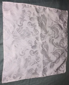 Vintage Ladies Handkercheif - Made In Hong Kong - Picture 1 of 4