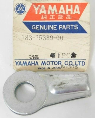 Extractor ajustador de cadena YAMAHA YAS1C AS2C R.H genuino 1968-1970 OEM NUEVO pieza Foto 1 de 3