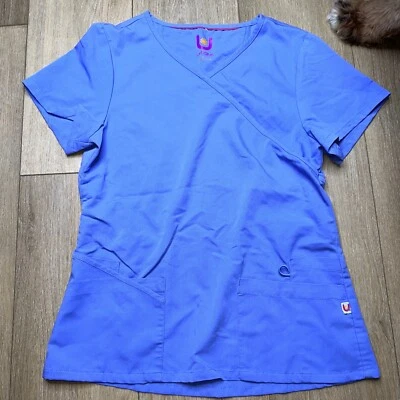 Blusa Médica Urbane Ultimate Para Mujer Calce Ajustado Redondeada Cuello en V XSM Azul Usada Foto 1 de 4