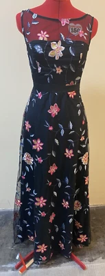 Vestido largo bordado floral, formal, usado una vez, sin etiquetas, sin mangas, talla SM Foto 1 de 4