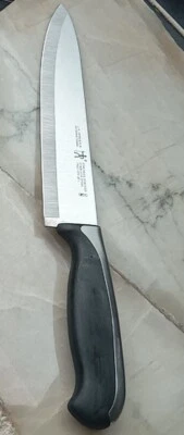 J.A. Cuchillo Henckels International 15551-200 borde fino Synergy acero inoxidable 8" Foto 1 de 4