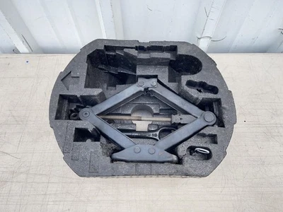 2011-2016 VOLKSWAGEN JETTA JACK W/TOOLS W/FOAM HOLDER 60917 Foto 1 de 4