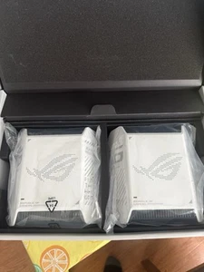 ASUS ROG Rapture GT6 Tri-Band Wi-Fi 6 Gaming Router - White, 2-Pack - Photo 1/2