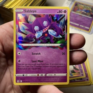Sableye - Holo Raro 070/196 - Origen Perdido - Pokemon Tcg - Casi Como Nuevo - Imagen 1 de 2