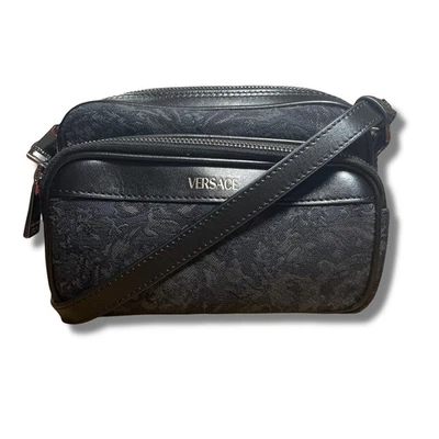 Versace Men’s Crossbody Bag Black Jacquard Leather NWT RFID Made in Italy Luxury - Image 1 of 4