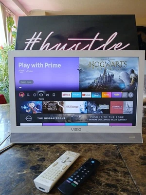 Vizio M220MV 22" LED Razor HDTV 1080 TV White Amazon ly3pr 2nd gen w/remote  - Image 1 of 4