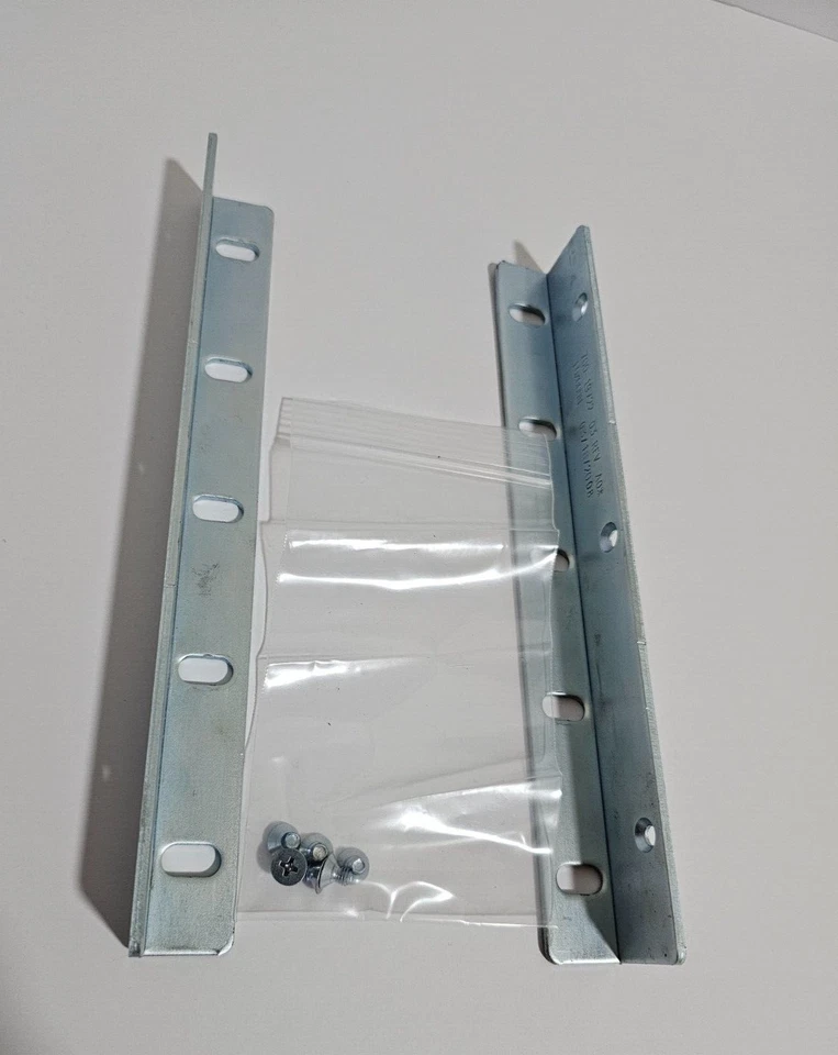 Cisco KIT-MNTG-CG-4= Mounting Kit Only For CISCO 7604 and 6504-E - Image 1 of 1