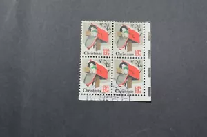 US STAMPS Scott #1730 BLOCK 1977 Christmas - Picture 1 of 5