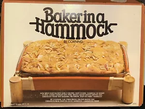 UNOPENED VTG 1970 New in Box - Corning Baker in a Hammock 3QT PYREX Oblong Dish - Picture 1 of 5