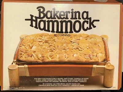 UNOPENED VTG 1970 New in Box - Corning Baker in a Hammock 3QT PYREX Oblong Dish - Image 1 of 4