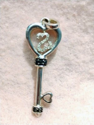 JANE SEYMOUR ~ BLACK & WHITE LAB DIAMONDS & STERLING SILVER KEY PENDANT (j) - Image 1 of 2