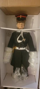 The Ashton - Drake Galleries Porzellan Harry Royal Romance Bräutigam Puppe - #0365 - Bild 1 von 6