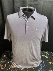 Travis Mathew THE ZINNA lila weißes Polo mit On Location Logo - Gr. L - Neu mit Etikett - Bild 1 von 4