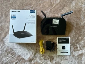 NETGEAR WiFi Router (R6230) - AC1200 Dual Band Wireless Speed (up to 1200 Mbps) - Picture 1 of 16