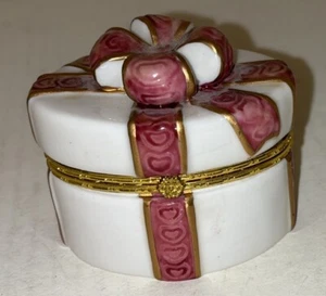 Ceramic Trinket Box Oval Gift with Pink Ribbon Hinged - Picture 1 of 4
