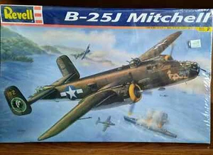 Revell B-25J Mitchell. Maßstab 1:48: Neu im versiegelten Karton - Bild 1 von 4