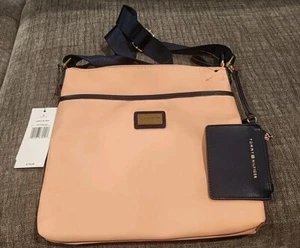 NEW NWT Tommy Crossbody Purse 69J4126 830 WOMENS $98.00 POCKET BOOK CHANGE - Picture 1 of 11