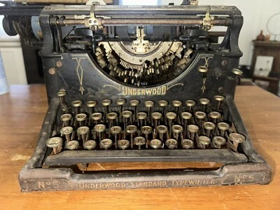 Винтажная пишущая машинка 1927 Underwood NO 5 — готова к восстановлению - Изображение 1 из 4