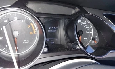 Cuadro medidor velocímetro A5 OE 2011 97 k millas Audi Foto 1 de 4