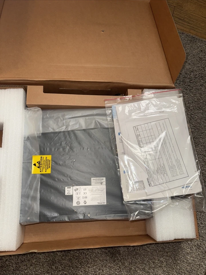 New NORTEL BES120-24T PWR Business Ethernet PoE Switch Unused - Image 1 of 3