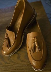Samuel Hubbard Tassels Traveler Loafers Size 8 Leather Cognac Made In Portugal - Picture 1 of 12