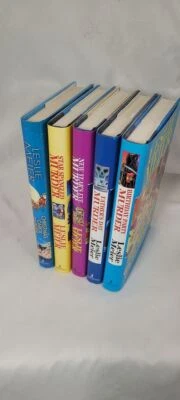 Lot of 5 Leslie Meier Mystery Novels First Edition First Printing - Image 1 of 4