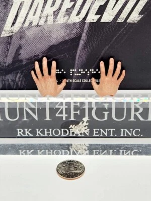 Hot Toys TMS004 Marvel Daredevil Punisher 1/6 Action Figure's Open Hands Only - Image 1 of 3