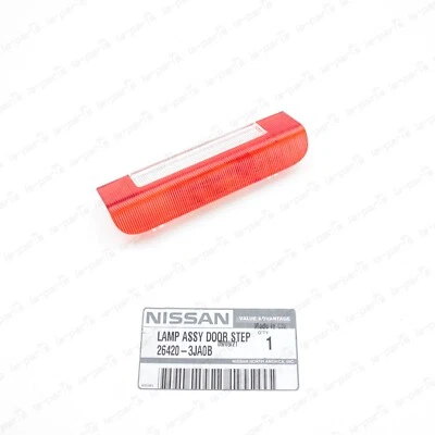 GENUINE INFINITI JX35 QX60 ALTIMA MAXIMA PATHFINDER FRONT DOOR COURTESY LAMP - Image 1 of 4