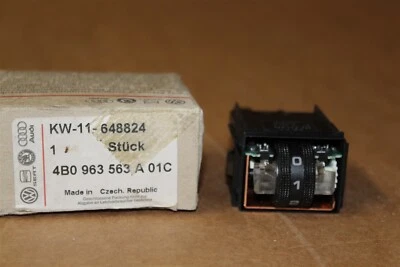 Interruptor de asiento térmico Audi A6 S6 1998 - 2005 4B0963563A nuevo pieza original de Audi Foto 1 de 2