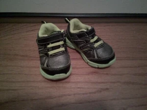 Garamimal Sneakers Size 5 - Picture 1 of 3