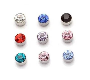 1 PAIR MAGNETIC DIAMANTE STUD 6mm EARRINGS ROUND Clear,Black,Red,Blue,Pink - Picture 1 of 7