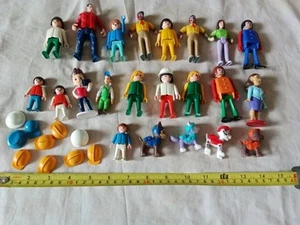 LAVORO LOTTO DI PERSONE ALCUNE FORSE PLAYMOBIL NON NE SONO SICURO (D49) - Foto 1 di 11