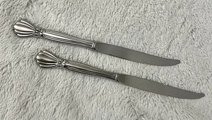 Oneida Deluxe Stainless Alexis Bow Steak Knife - Lot of 2 (A) - Imagen 1 de 4