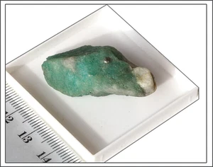 Esmeralda Mineral, Verde - Calcita Pirita - Naturaleza Maravilla - OFERTA de Greenfire - Imagen 1 de 7