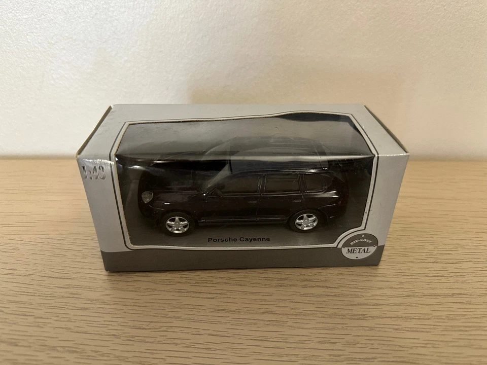 AUTOMAXX COLLECTION - PORSCHE CAYENNE- SCALA 1/43 - Immagine 1 di 1